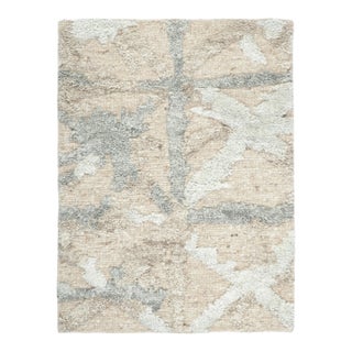 Contemporary Geometric Gift-Sized Wool Rug in Beige & Gray, by Rug & Kilim, India For Sale