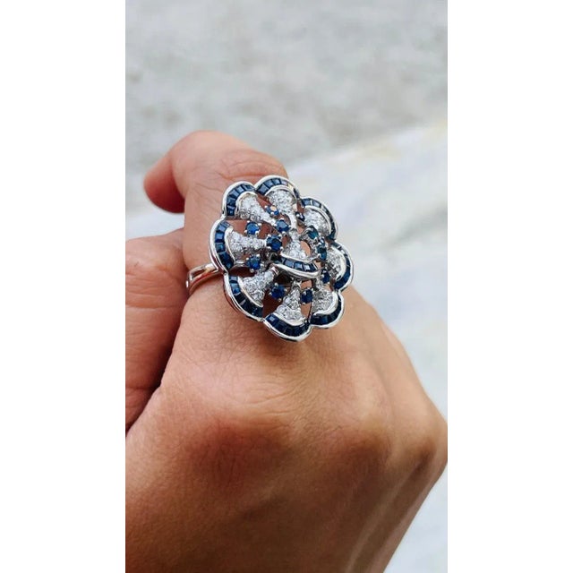 Cocktail Ring Blue Sapphire and Diamond Ring in 14k White Gold Size 7 For Sale - Image 4 of 9
