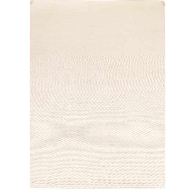 Modern High-Quality Modern Solid Beige Flat-Weave Wool Rug by Doris Leslie Blau For Sale - Image 3 of 8