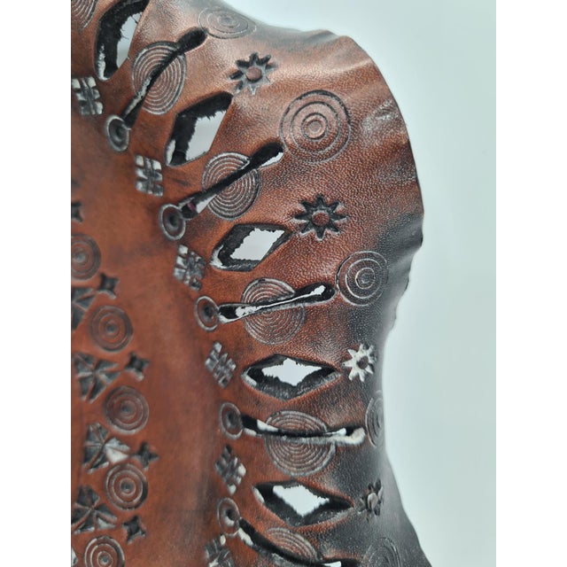 Hand-Pressed Decorative Leather Plate, 1978 For Sale - Image 3 of 10