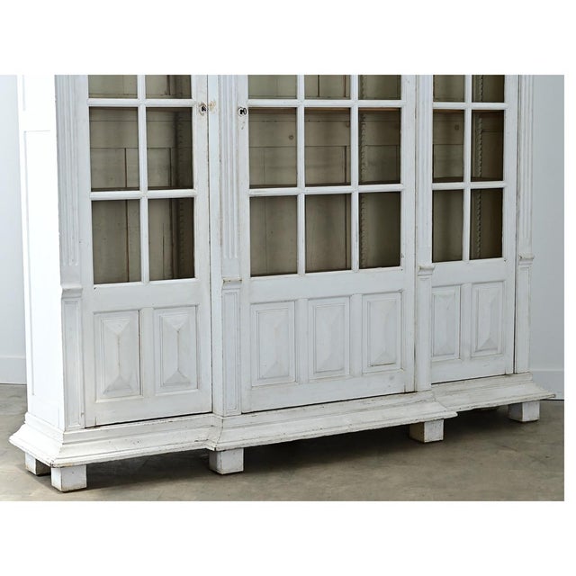 White French 19th Century Painted Pine Bibliotheque For Sale - Image 8 of 18