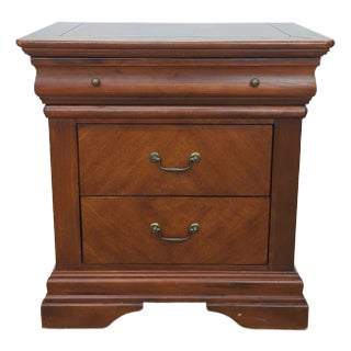 Collezione Europa Three Drawer Nightstand For Sale