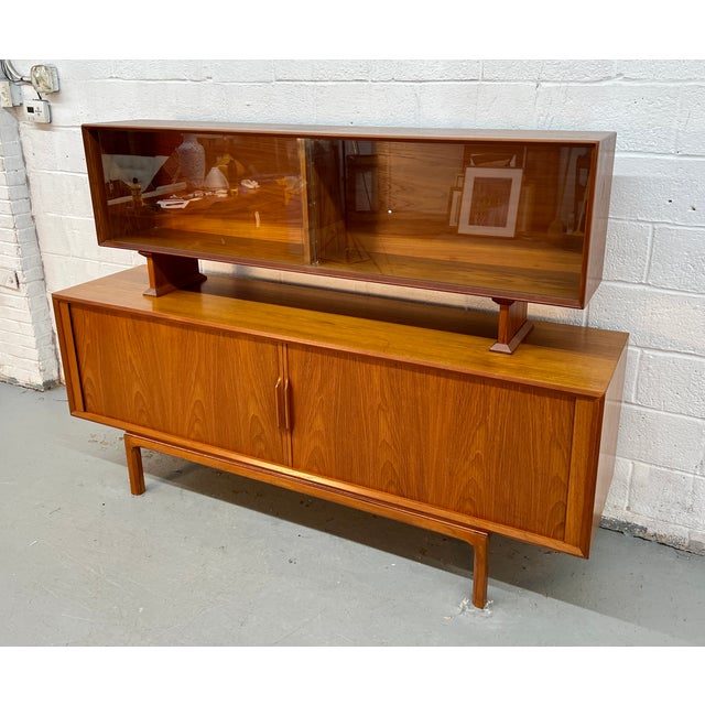 Danish Mid-Century Modern Teak Server W/ Glass Top Hutch For Sale - Image 4 of 18