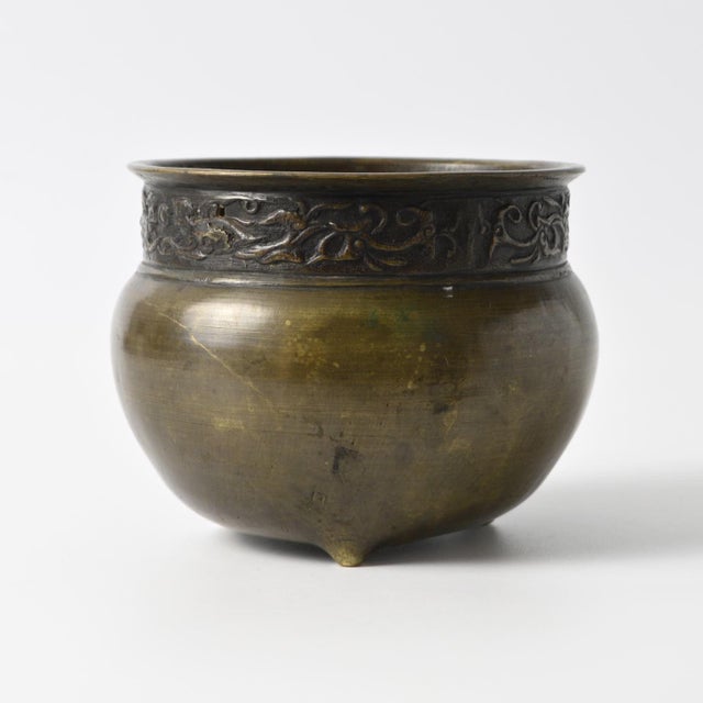 Antique Chinese Bronze Censer, 1890s, in Very Good conditions. Designed before 1890