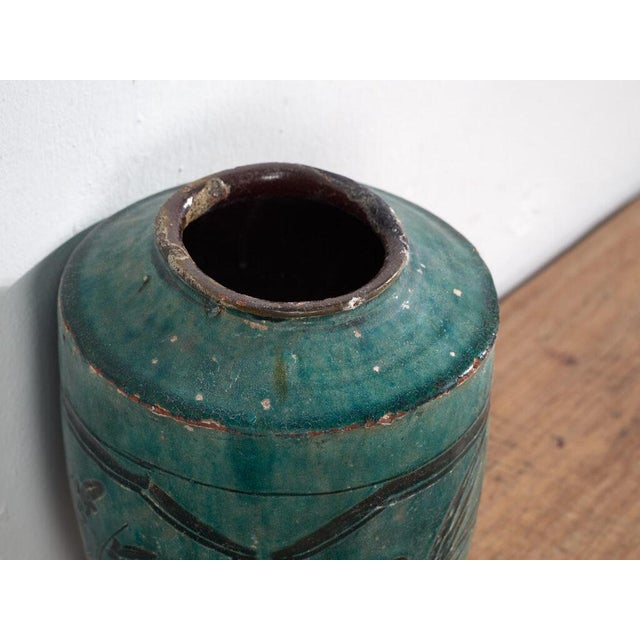 Antique Chinese vase with octagonal frames (c.1820)Dimensions: Diameter: 26 cm Height: 23 cmStyle: Qing DynastyMaterials...