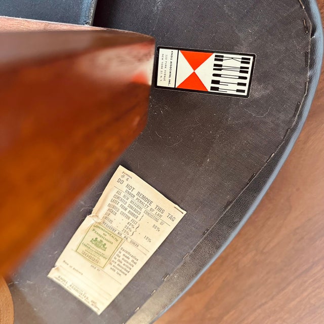 Eero Saarinen for Knoll Model 72 Executive Chair For Sale - Image 9 of 12