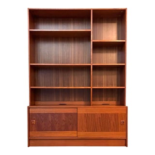 Domino Mobler Mid Century Danish Modern Teak Wall Unit Bookcase C. 1960 For Sale
