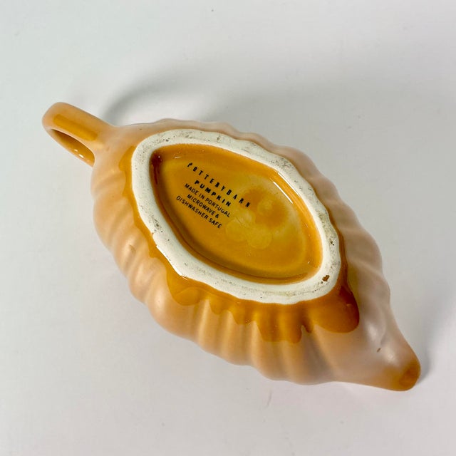 1990s Vintage Portuguese Majolica Ceramic Pumpkin Gravy Sauce Boat, Halloween & Thanksgiving For Sale - Image 11 of 12