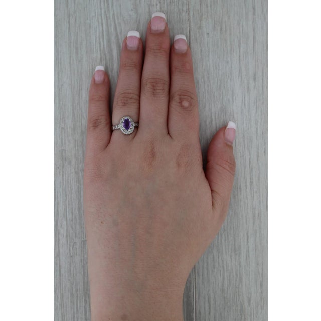 0.84ctw Oval Amethyst Diamond Halo Ring 14k White Gold Size 6.5 For Sale - Image 4 of 8