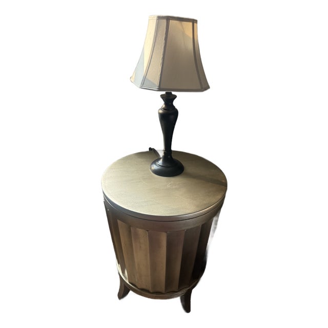 Pair of Neoclassical Gold Fluted Drum Storage Nightstands / Side Tables For Sale