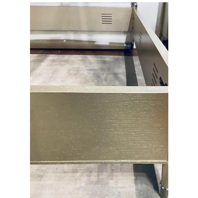 English Jonathan Charles Modern Toulouse Silver Oak Wood King Poster Bed Frame For Sale - Image 3 of 10