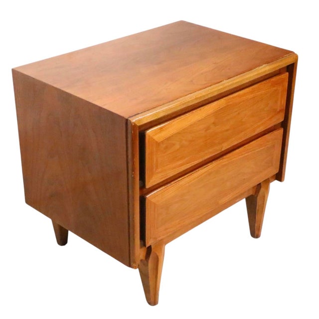 Wood Mid 20th Century Night Stand Table by American of Martinsville For Sale - Image 7 of 12