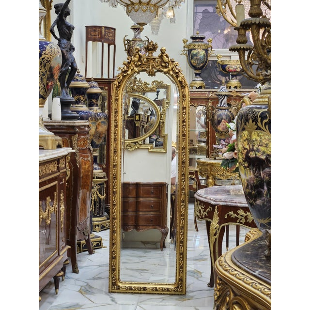 Grand French Louis XV Floor Mirror With Cherub Crest & Gold Leaf Frame For Sale In Miami - Image 6 of 7