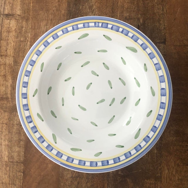 Beautiful set of eight Tournesol rimmed soup bowls from Williams Sonoma. Never used and in e vellrnt condition without...