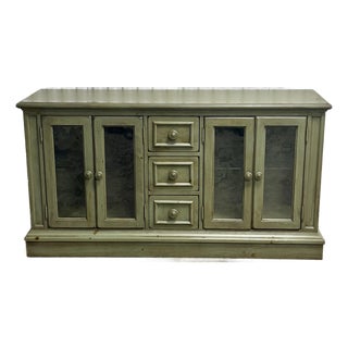 Broyhill Yorkshire Market Painted Pine Farmhouse Credenza For Sale