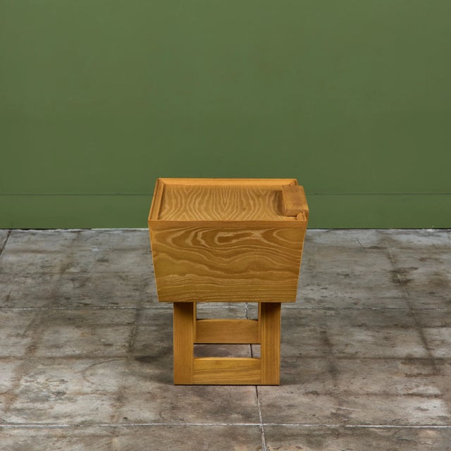 Mid 20th Century Paul Laszlo Oak Nightstand for Brown Saltman For Sale - Image 5 of 18