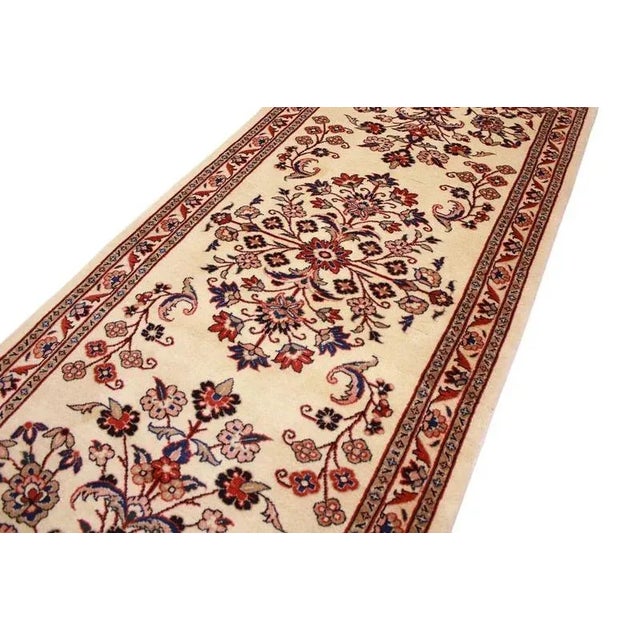 Middle Eastern Hand-Knotted Sarough Rug For Sale - Image 6 of 11