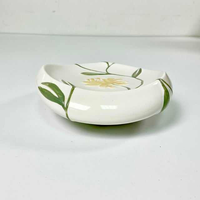 Ceramic 2019 Contemporary Art Nouveau Boho Chic Crosscill Penelope Ceramic Catchall-Soap Dish. For Sale - Image 7 of 11