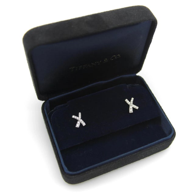 Silver 1980s Vintage Paloma Picasso for Tiffany & Co. Platinum and Diamond Kiss Earrings, A Pair For Sale - Image 8 of 10