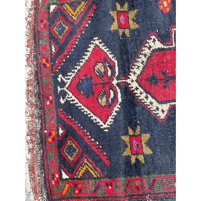 Small Mid-Century Turkish Yastik Rug from Bobyrugs, 1940s For Sale - Image 9 of 18