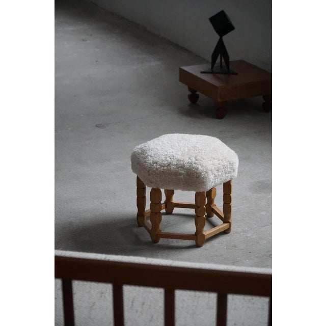 Mid-Century Modern Danish Hexagonal Oak Stool with Lambswool Upholstery, 1950s For Sale - Image 4 of 13