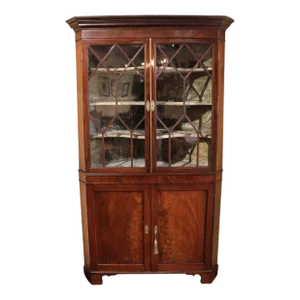 Circa 1780-1800 English George III Corner Cabinet