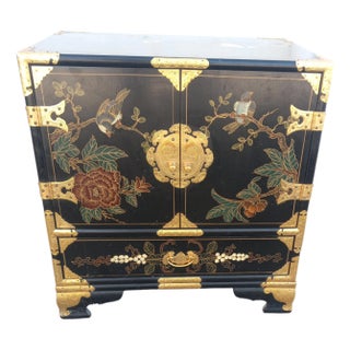 Late 20th Century Lacquered Chinese Chinoiserie Cabinet W/ Brass And Painted Accents For Sale