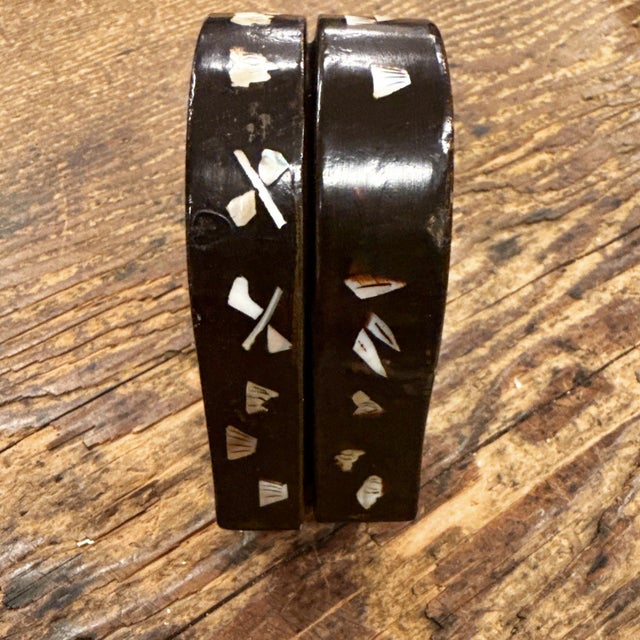 Chinoiserie Abalone Lacquer Box With Inlaid Mother of Pearl For Sale - Image 9 of 10