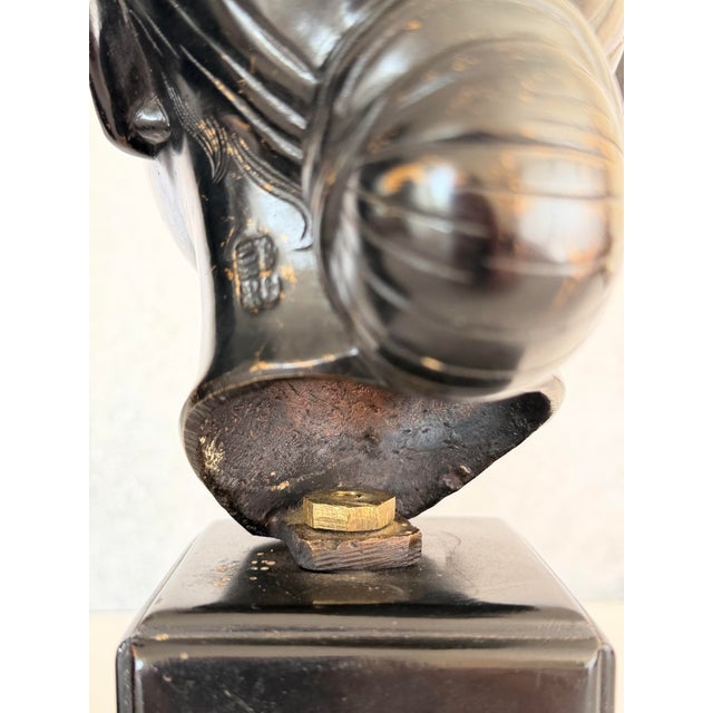 Pair of Vietnamese Bronze Bust Sculptures Nguyen Thanh Le Attribution Luxury Asian Art | Mid-Century Patinated Bronze Circa 1950’s For Sale - Image 4 of 12