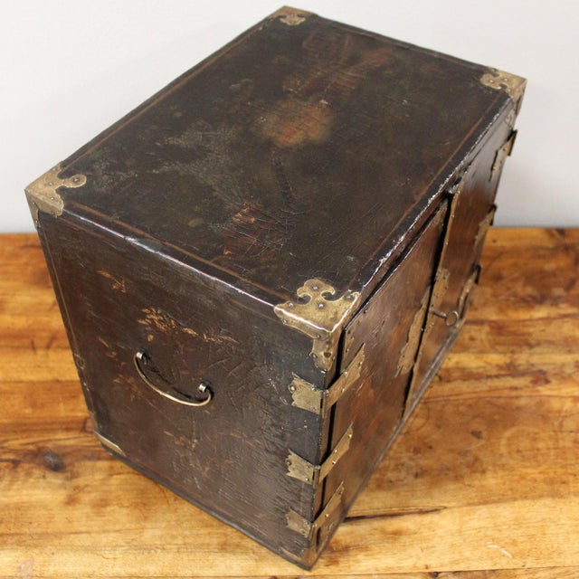 Antique Lacquered and Painted Traval Jewelry Cabinet, 1800s For Sale - Image 10 of 18