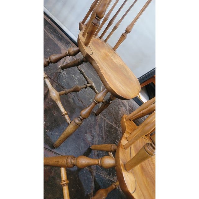 Nichols & Stone Windsor Traditional Fiddleback Maple Dining Chairs Set Six 1960s For Sale - Image 9 of 10