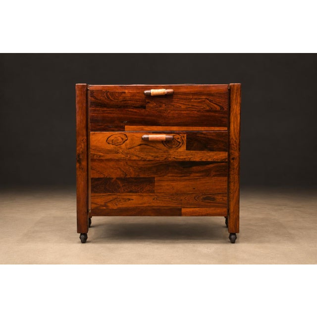 Jorge Zalszupin Brazilian Modern Filing Cabinet / Side Table on Casters in Rosewood, Jorge Zalszupin, 1960s For Sale - Image 4 of 15