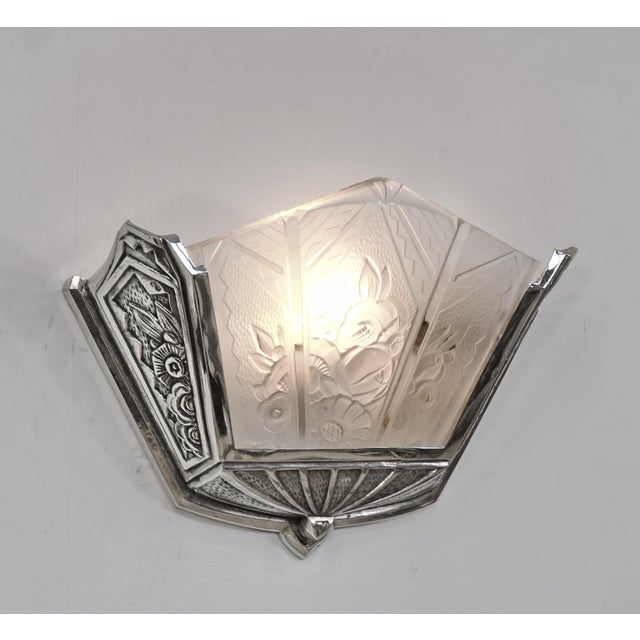 Silver Pair of 1930s Hanots French Art Deco Nickeled Bronze Fan Wall Sconces - 2 Pairs Available For Sale - Image 8 of 13