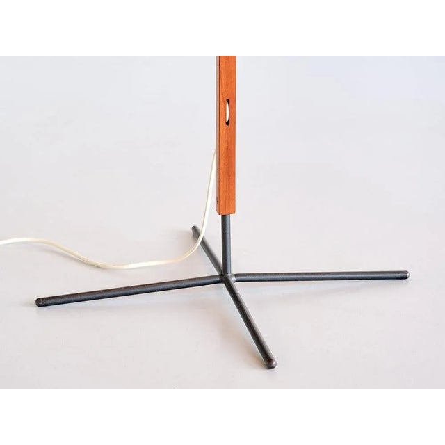 1960s Swedish G35 Floor Lamp in Teak and Iron by Hans-Agne Jakobsson, 1960s For Sale - Image 5 of 12
