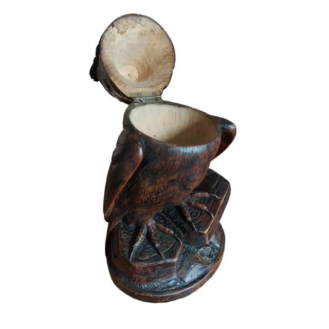 Black forest owl jewelery box with glass eye, walnut wood