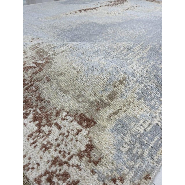 2020s 6x9 Gray Hand-Knotted Wool Sky Washed Texture Abstract Modern Carpet Rug For Sale - Image 5 of 6
