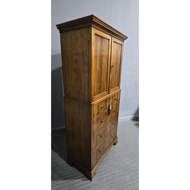 Small Mahogany Linen Press, 1900s For Sale - Image 9 of 18