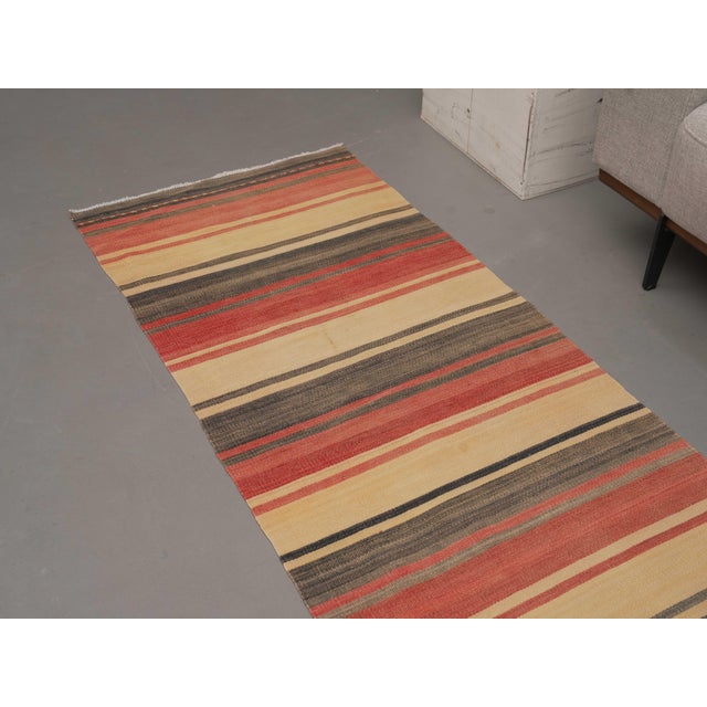 1970s 1970s Vintage Handmade Wool Cotton Beige Area Rug For Sale - Image 5 of 11