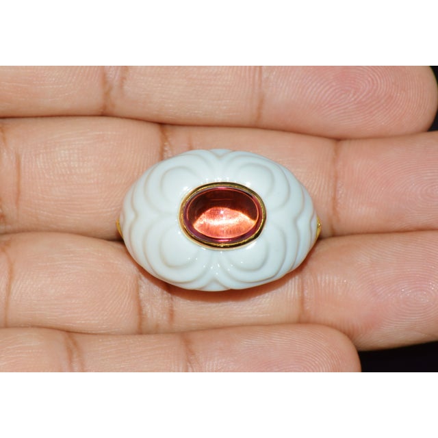 Vintage Bvlgari Chandra Pink Tourmaline & White Porcelain Ring in 18k Yellow Gold – Size 7.5 For Sale - Image 16 of 18