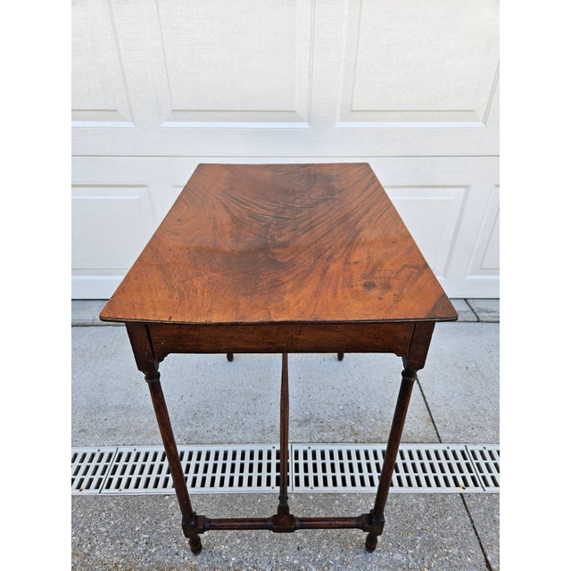 Crotch Mahogany Georgian Spider Leg Side Table With Drawer For Sale - Image 4 of 11