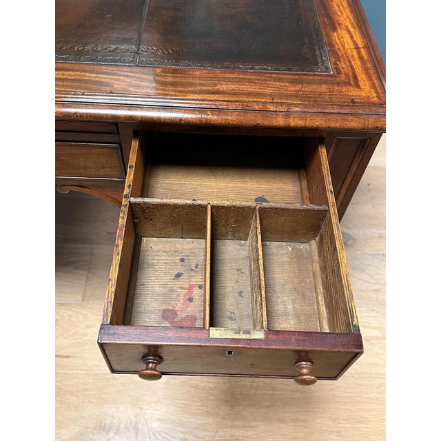 William IV Writing Desk in Mahogany For Sale - Image 12 of 17