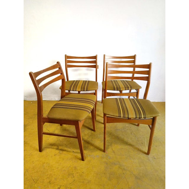 Vintage Danish Design Chairs, 1960s, Set of 4, in Very Good conditions. Designed 1960 to 1969