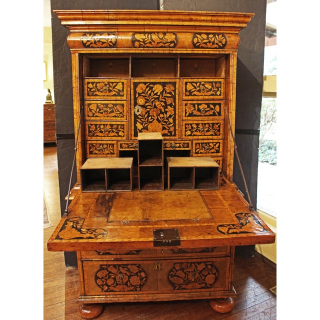 Circa 1680, William & Mary Period, English Walnut & Inlaid Escritoire For Sale In Raleigh - Image 6 of 18