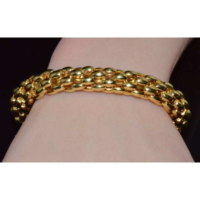 Vintage Fope Flex'it 18k Gold Natural Blue Sapphire Open Cuff Bangle Bracelet For Sale In Dallas - Image 6 of 15