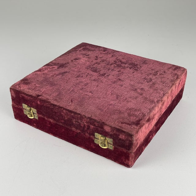 Antique English Silver Plated Glasses and Tray, 1890s, Set of 8 For Sale - Image 12 of 16