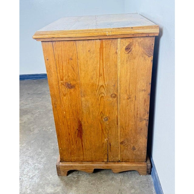 Mid 19th Century Early 20th-Century Pine Chest of Drawers With Original Brass Knobs For Sale - Image 5 of 10
