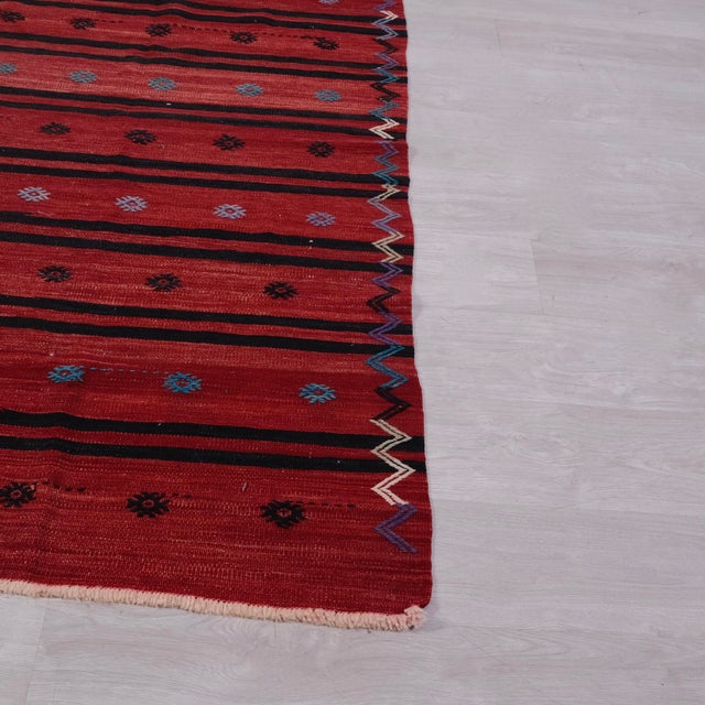 Kilim Runner Rug in Wool in Shades of Red with Oriental Decorations For Sale - Image 4 of 12