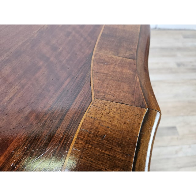 Antique Round Table in Walnut and Maple, 1890s For Sale - Image 13 of 18