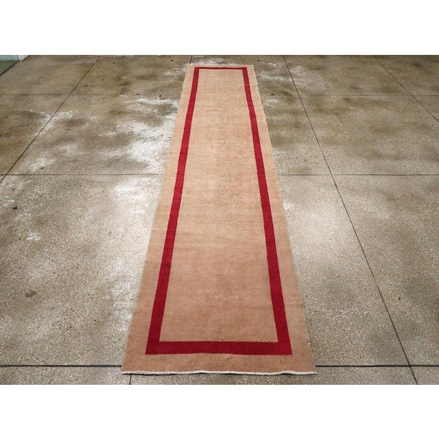 Galerie Shabab Collection Mid-20th Century Turkish Anatolian Runner For Sale - Image 4 of 10