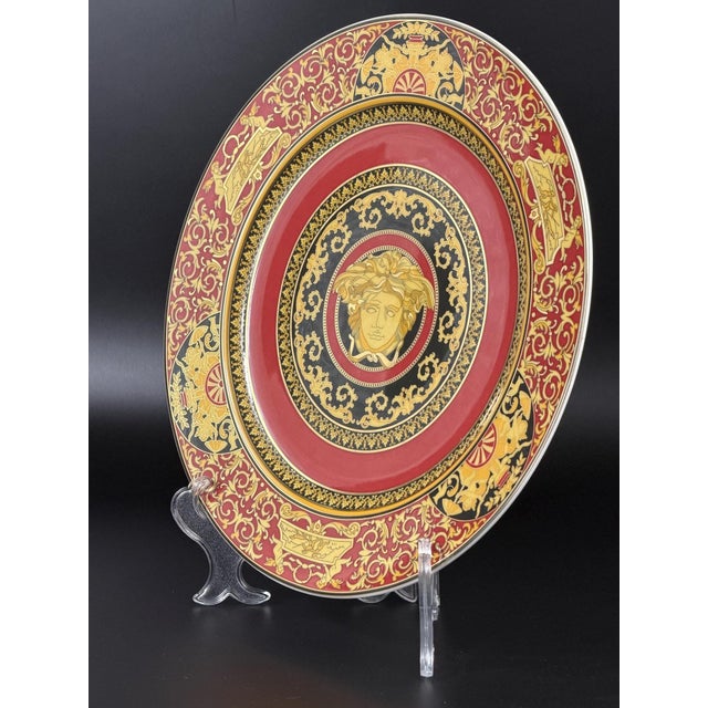 Large Black, Red and Gold Medusa Plates by Versace for Rosenthal, 1990s, Set of 12 For Sale - Image 6 of 15